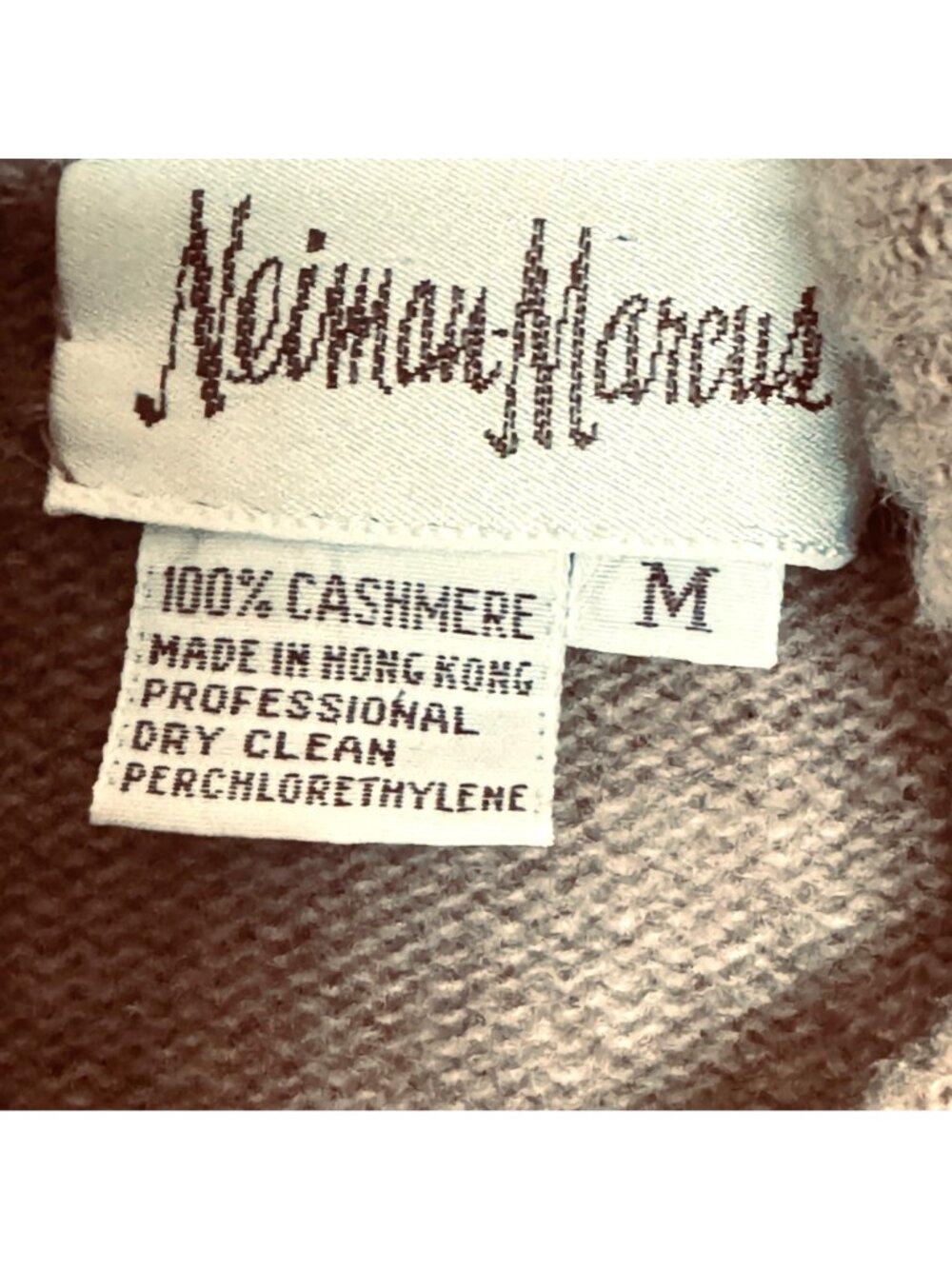 Cashmere Turtleneck Sweater Women's M Tan Vintage 90s Neiman Marcus Quiet Luxury - Picture 2 of 9